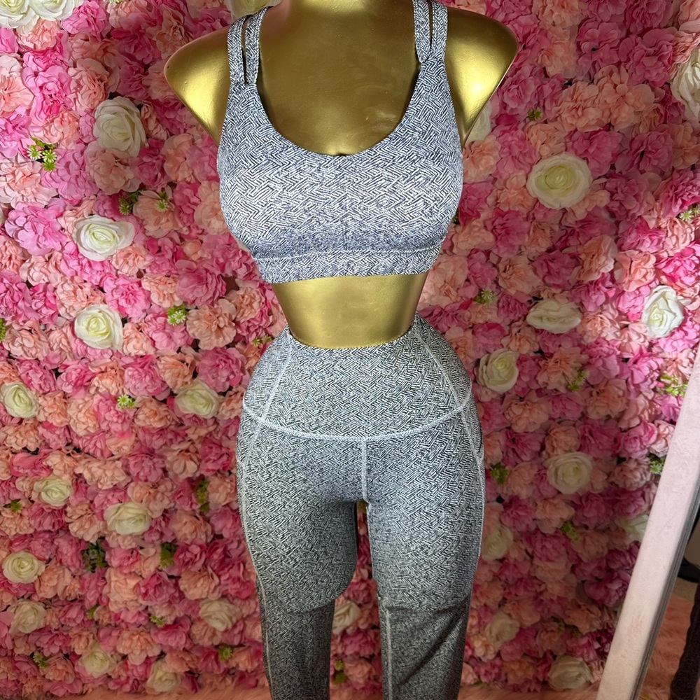 Women's Gray Patterned Althletic Set